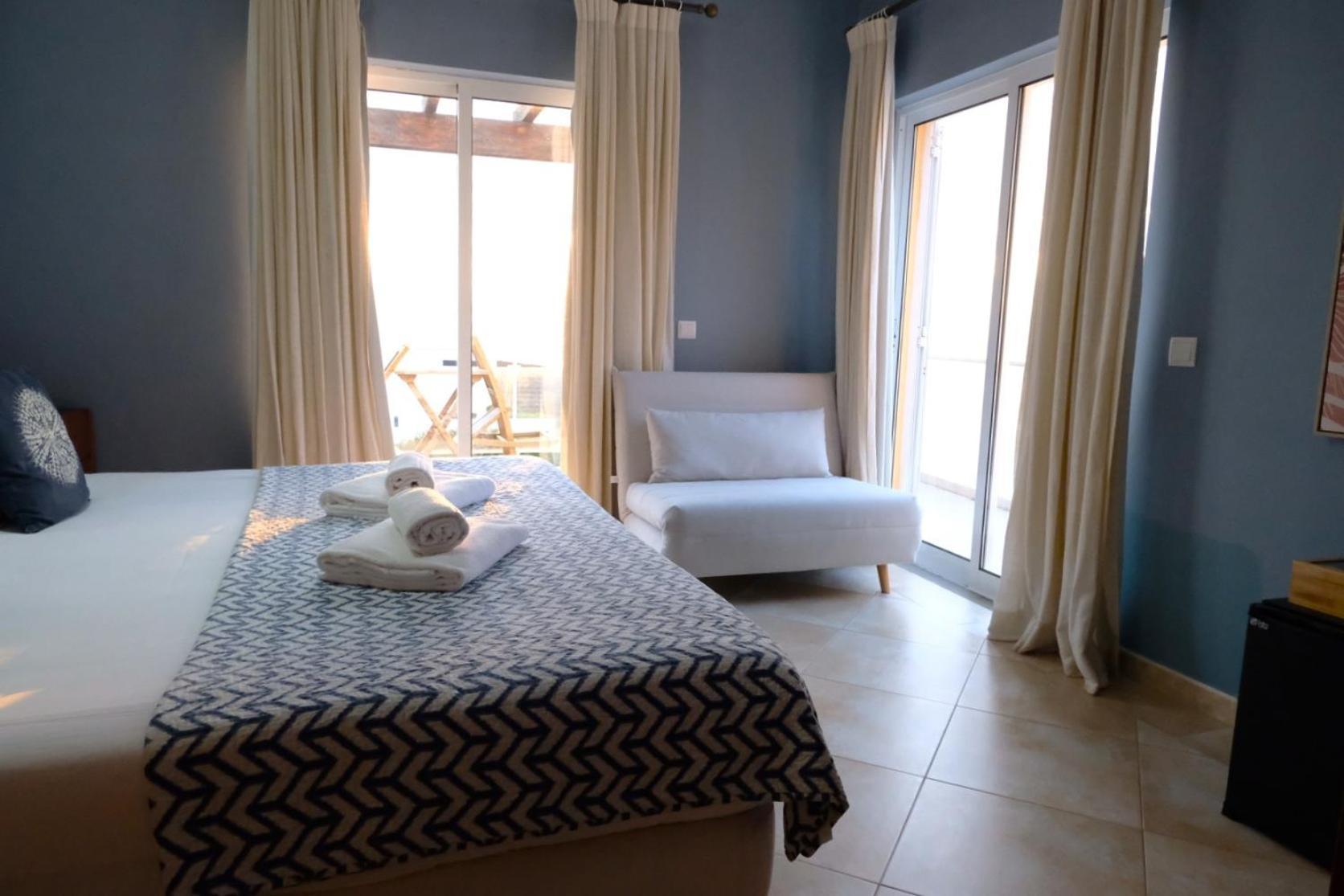 Arrifana Destination Suites อัลเจซูร์ ภายนอก รูปภาพ